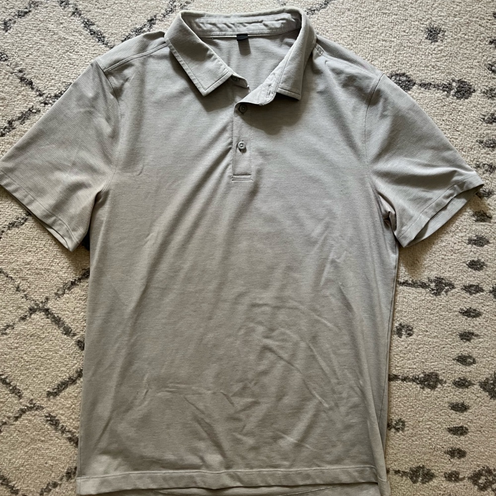 Light grey men’s medium lululemon polo